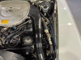 1987 MERCEDES-BENZ 560 SERIES CONVERTIBLE - SL 2D COUPE ROADSTER