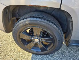 2015 JEEP COMPASS SUV 4-CYL, 2.4 LITER LATITUDE SPORT UTILITY 4D