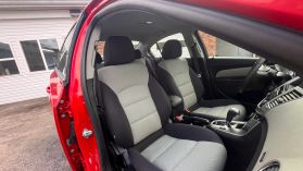 2015 Chevrolet Cruze - Image 16