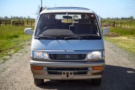 1996 TOYOTA HIACE VAN 1KZ-TE SUPER CUSTOM LIMITED