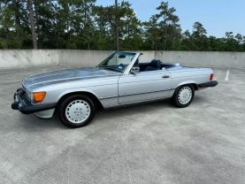 1987 MERCEDES-BENZ 560 SERIES CONVERTIBLE - SL 2D COUPE ROADSTER