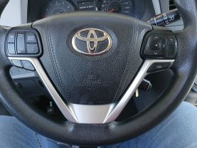 2015 TOYOTA SIENNA