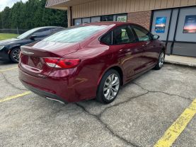 2016 Chrysler 200 - Image 6