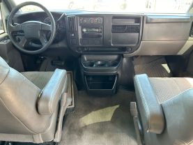 2005 Chevrolet Express 1500 Passenger - Image 22