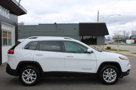 2016 JEEP CHEROKEE SUV 4-CYL, PZEV, 2.4 LITER LATITUDE SPORT UTILITY 4D
