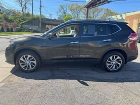 2014 NISSAN ROGUE SUV GREEN AUTOMATIC - Auto Spot