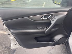 2016 NISSAN ROGUE SUV 4-CYL, 2.5 LITER SV SPORT UTILITY 4D