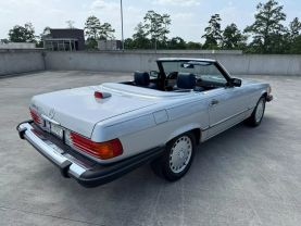 1987 MERCEDES-BENZ 560 SERIES CONVERTIBLE - SL 2D COUPE ROADSTER