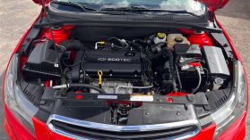 2015 Chevrolet Cruze - Image 13