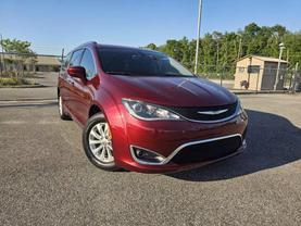Buy Quality Used 2018 CHRYSLER PACIFICA PASSENGER RED AUTOMATIC - Concept Car Auto Sales near Orlando, FL