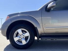 2006 NISSAN FRONTIER CREW CAB PICKUP V6, 4.0 LITER LE PICKUP 4D 5 FT