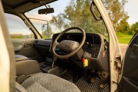 1996 TOYOTA HIACE VAN 1KZ-TE CAMPER