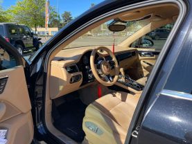 2015 PORSCHE MACAN