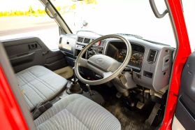 1996 TOYOTA HIACE TRUCK 3L FIRE TRUCK