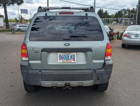 2005 Ford Escape - Image 4