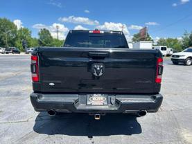 2019 RAM 1500 CREW CAB PICKUP V8, HEMI, 5.7 LITER BIG HORN PICKUP 4D 5 1/2 FT