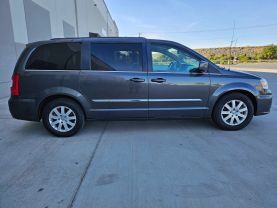 2016 CHRYSLER TOWN & COUNTRY PASSENGER V6, 3.6 LITER TOURING MINIVAN 4D
