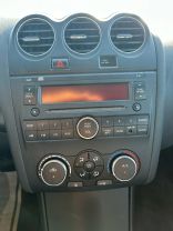 2010 Nissan Altima - Image 8