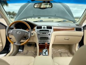 2005 LEXUS ES SEDAN V6, 3.3 LITER ES 330 SEDAN 4D