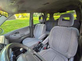 2002 SUZUKI GRAND VITARA SUV V6, 2.5 LITER JLX HARD TOP SPORT UTILITY 4D