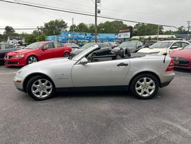 Used 2000 MERCEDES-BENZ SLK-CLASS CONVERTIBLE 4-CYL, SUPERCHARGED, 2.3L SLK 230 ROADSTER 2D - LA Auto Star located in Virginia Beach, VA