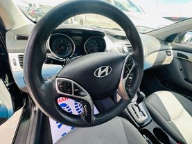 2013 HYUNDAI ELANTRA SEDAN 4-CYL, 1.8 LITER LIMITED SEDAN 4D