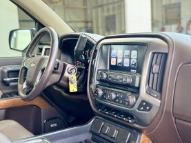 2017 CHEVROLET SILVERADO 1500 CREW CAB PICKUP V8, ECOTEC3, 5.3 LITER LTZ PICKUP 4D 5 3/4 FT