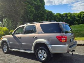 2002 TOYOTA SEQUOIA SUV V8, 4.7 LITER SR5 SPORT UTILITY 4D
