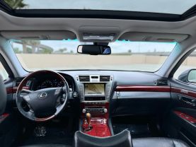 2010 LEXUS LS SEDAN V8, 4.6 LITER LS 460 SEDAN 4D