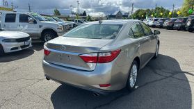 2015 LEXUS ES