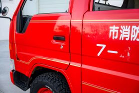 1996 TOYOTA HIACE TRUCK 3L FIRE TRUCK