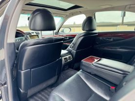 2010 LEXUS LS SEDAN V8, 4.6 LITER LS 460 SEDAN 4D