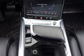 2019 AUDI E-TRON SUV DUAL AC ELECTRIC MOTORS PRESTIGE SPORT UTILITY 4D
