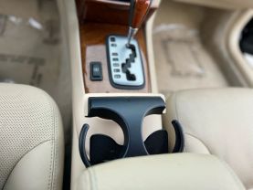 2005 LEXUS ES SEDAN V6, 3.3 LITER ES 330 SEDAN 4D