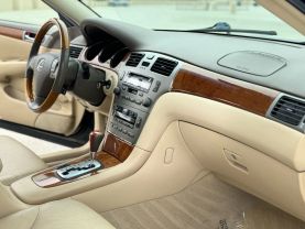 2005 LEXUS ES SEDAN V6, 3.3 LITER ES 330 SEDAN 4D