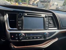 2014 TOYOTA HIGHLANDER SUV TAN AUTOMATIC - Auto Spot