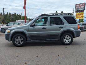 2005 Ford Escape - Image 2