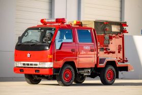 1996 TOYOTA HIACE TRUCK 3L FIRE TRUCK