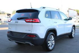 2017 JEEP CHEROKEE SUV V6, 3.2 LITER LIMITED SPORT UTILITY 4D