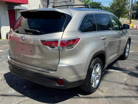 2014 TOYOTA HIGHLANDER SUV TAN AUTOMATIC - Auto Spot