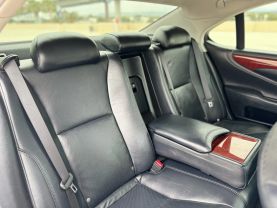 2010 LEXUS LS SEDAN V8, 4.6 LITER LS 460 SEDAN 4D