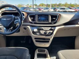 2019 CHRYSLER PACIFICA PASSENGER V6, 3.6 LITER L MINIVAN 4D