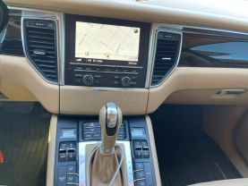 2015 PORSCHE MACAN