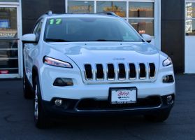 2017 JEEP CHEROKEE SUV V6, 3.2 LITER LIMITED SPORT UTILITY 4D