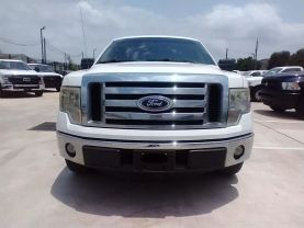 2012 FORD F150 SUPERCREW CAB PICKUP V6, FLEX FUEL, 3.7 LITER XLT PICKUP 4D 5 1/2 FT at Motors On Wheels - used car dealership in Houston, Texas.