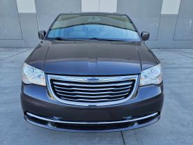 2016 CHRYSLER TOWN & COUNTRY PASSENGER V6, 3.6 LITER TOURING MINIVAN 4D