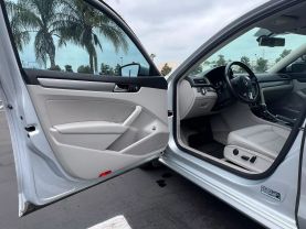 2014 VOLKSWAGEN PASSAT SEDAN 4-CYL, TURBO DSL, 2.0L TDI SE SEDAN 4D