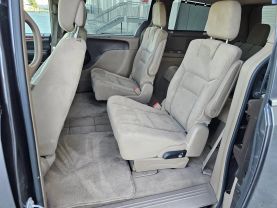 2016 CHRYSLER TOWN & COUNTRY PASSENGER V6, 3.6 LITER TOURING MINIVAN 4D