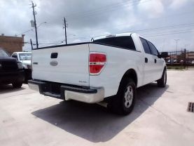 2012 FORD F150 SUPERCREW CAB PICKUP V6, FLEX FUEL, 3.7 LITER XLT PICKUP 4D 5 1/2 FT at Motors On Wheels - used car dealership in Houston, Texas.