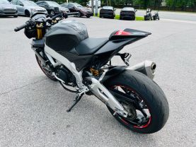 2020 APRILIA TUONO V4 1100 FACTORY SPORTBIKES - -